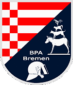 Wappen der Bereitschaftspolizeiabteilung Bremen - Darstellung der Landesfarben mit den Bremer Stadtmusikanten, einem Einsatzhelm und den Buchstaben BPA für Bereitschaftspolizeiabteilung