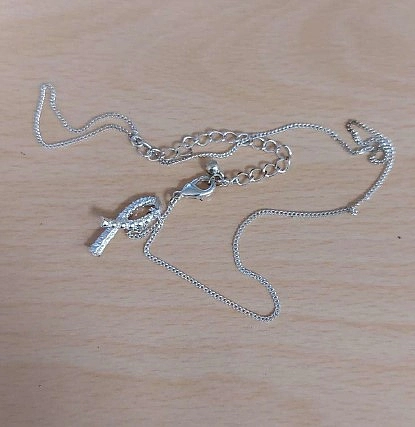 Kette in silber.