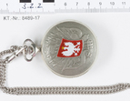 Asservat 3.2: Silberne Taschenuhr, Rückseite, mit Wappen