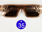 Abbildung einer mutmaßlich gestohlenen Sonnenbrille Rückansicht