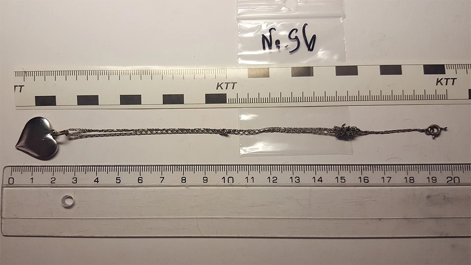 Asservat 96: Kette mit Herzanh&auml;nger