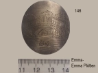 Asservat 146: Brosche oder Knopf mit venezianischem Motiv / Aufschrift Emma- Emma plötten
