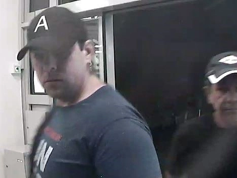 Abbildung von zwei Tatverd&auml;chtigen