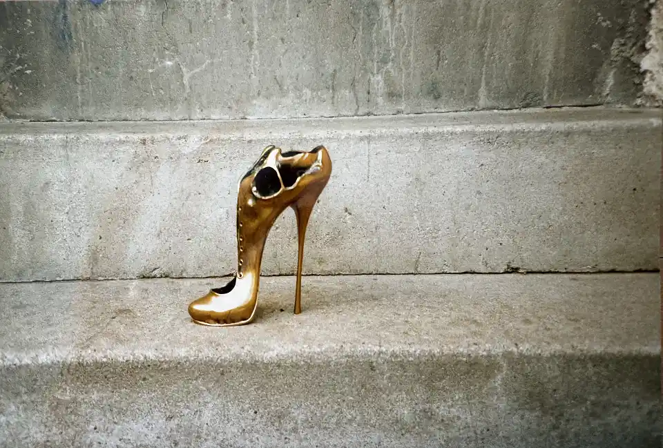 Gestohlene Bronzestatue